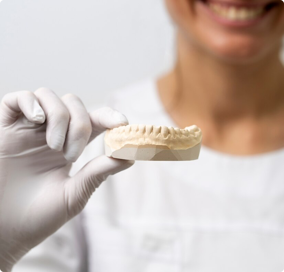 Имплантация жевательных зубов